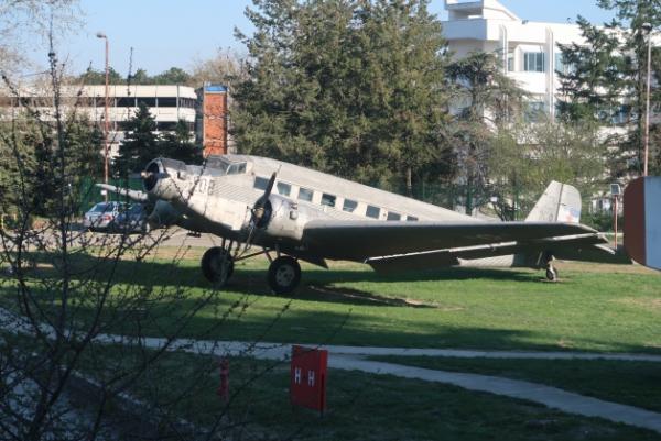 19 Ju 52